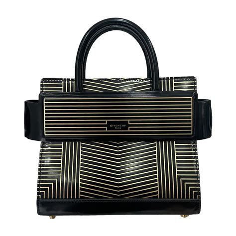 givenchy borsa tracolla|Borsa A Tracolla Givenchy Horizon Mini .